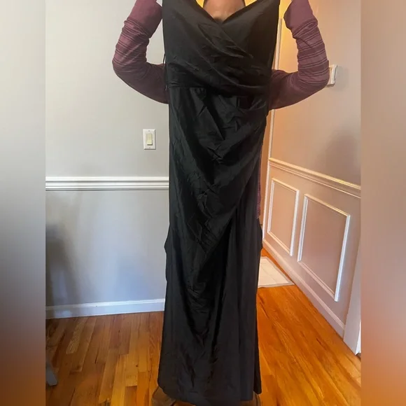 Beautiful brand new :never used black Amelia Couture long gown/ dress - Picture 5 of 5